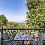 Bueyuekada Anastasia Meziki History Mansion * Prinseneilanden