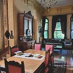 Bueyuekada Anastasia Meziki History Mansion Prinseneilanden