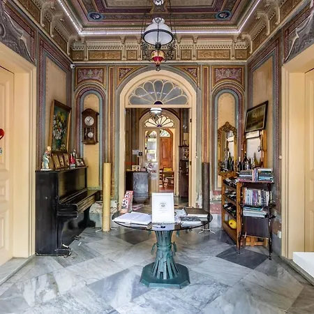 Hotel Bueyuekada Anastasia Meziki History Mansion *