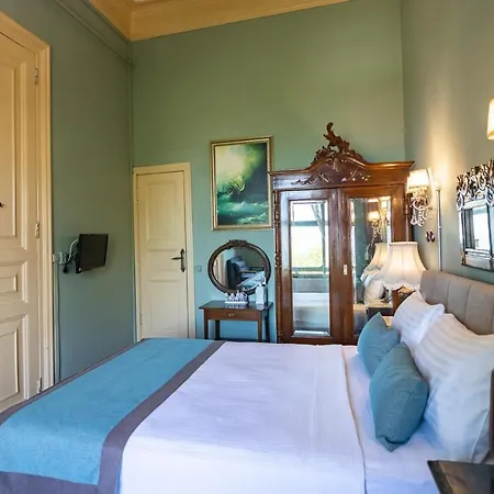 Hotel Bueyuekada Anastasia Meziki History Mansion
