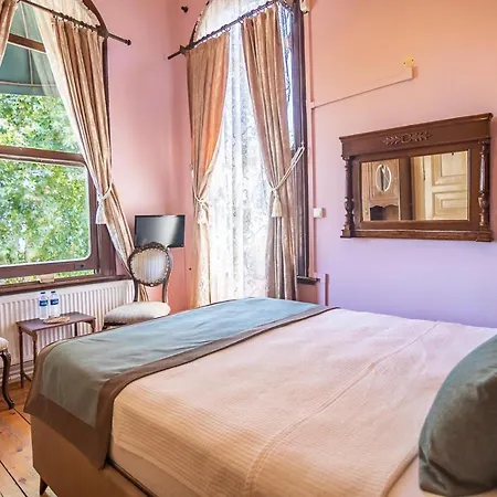 Bueyuekada Anastasia Meziki History Mansion *