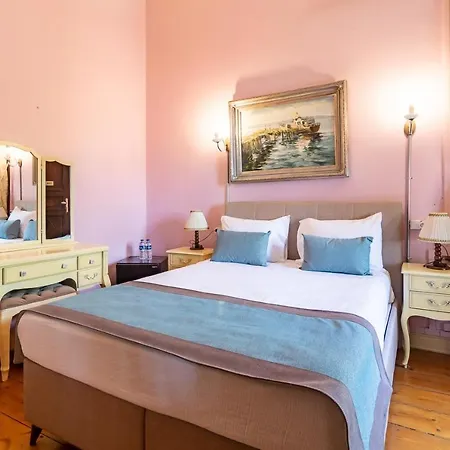 Hotel Bueyuekada Anastasia Meziki History Mansion Adalar